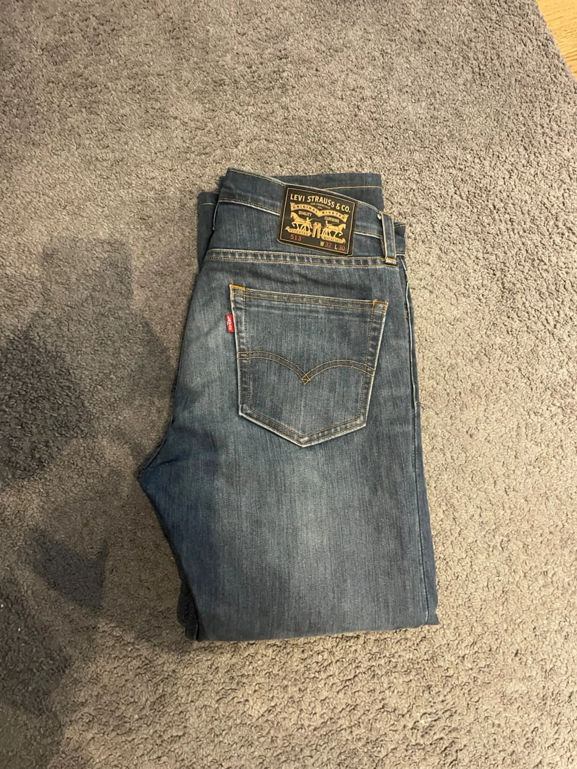 Levi's blå raka jeans - 1