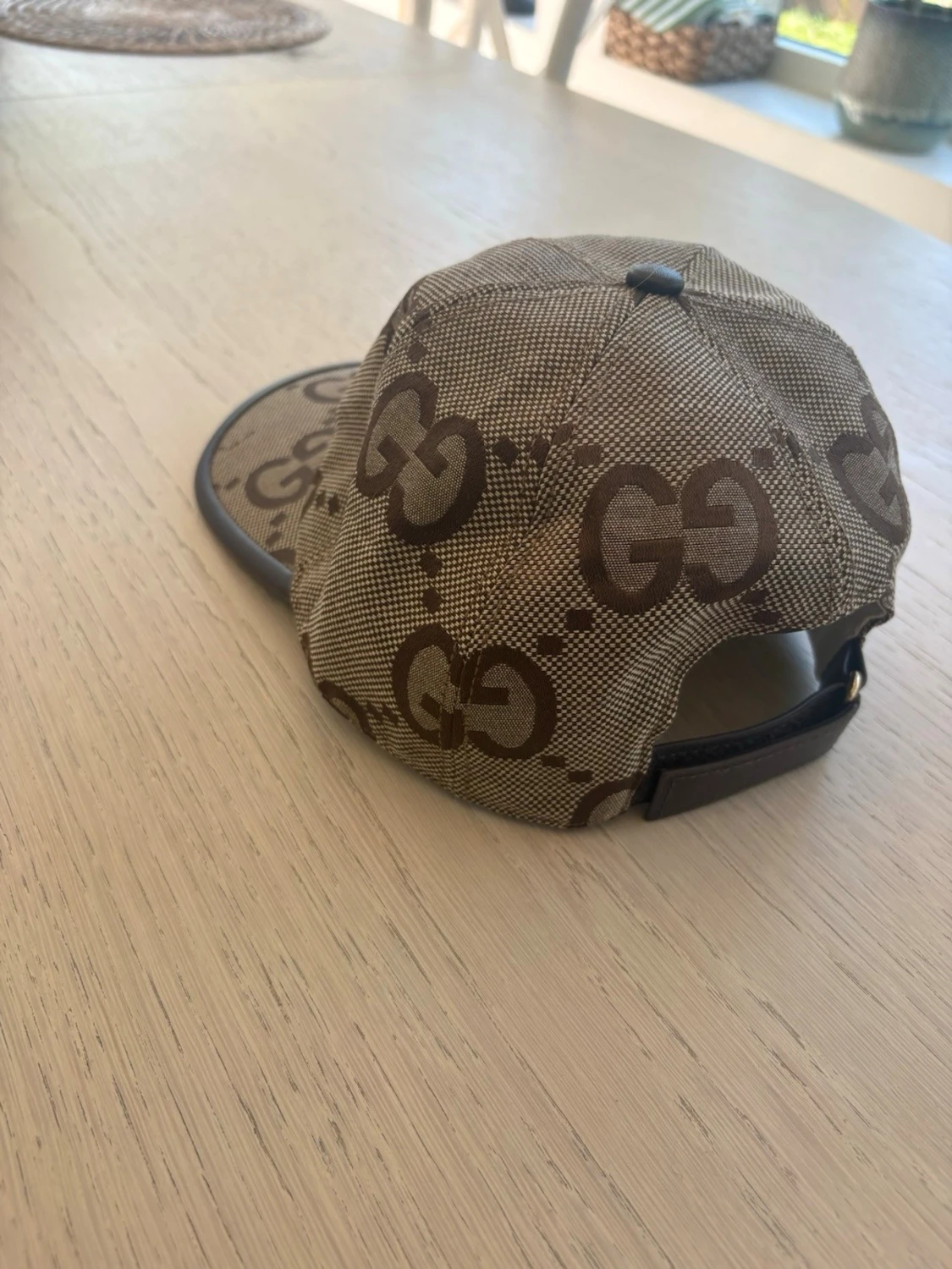Beige keps från GG - 1