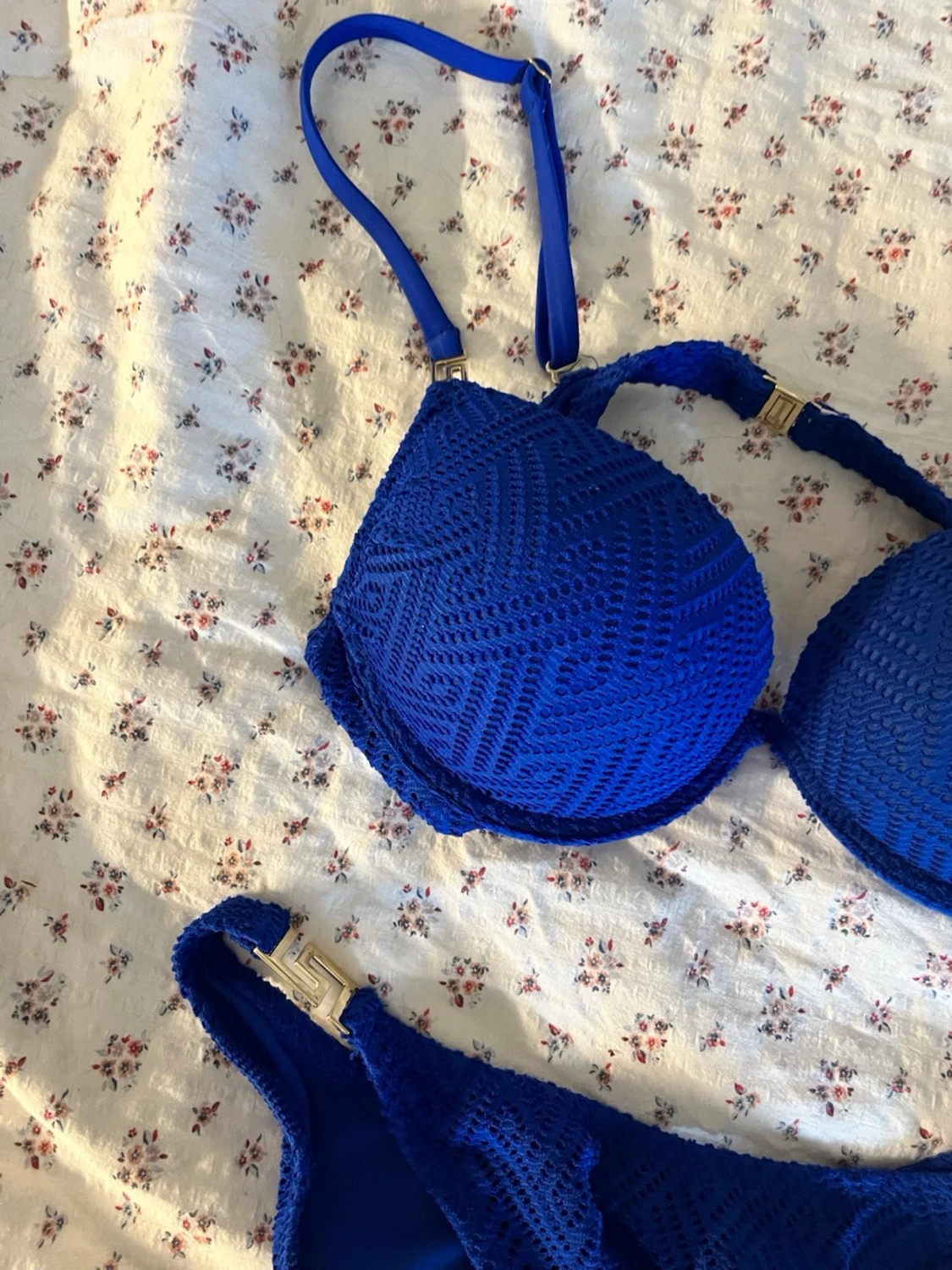 Bikini  - 1