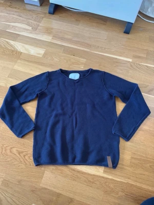 Topp stl 150 - Topp från Lager 157 i storlek 150.  Mycket bra skick.  100% bomull. 