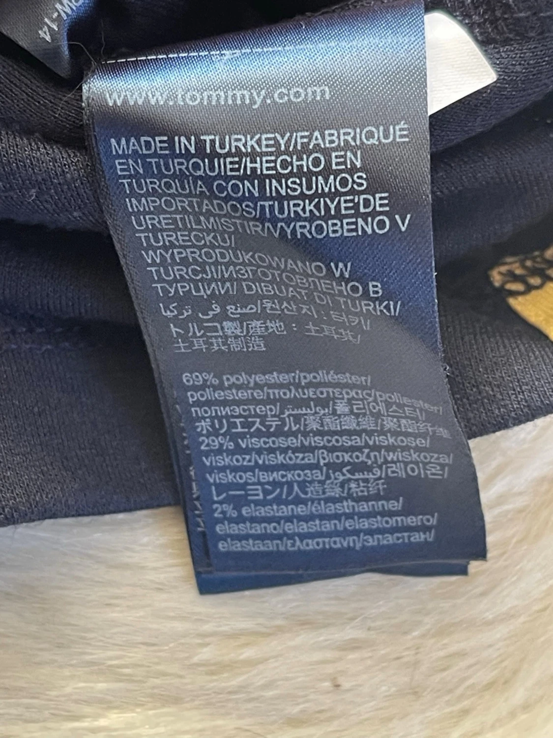 Mörkblå kjol från Tommy Jeans i storlek M - 5