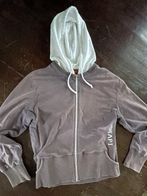 Brun y2k zip up hoodie - Ganska unik zip-up hoodie i xl (är mer som en m/l) 