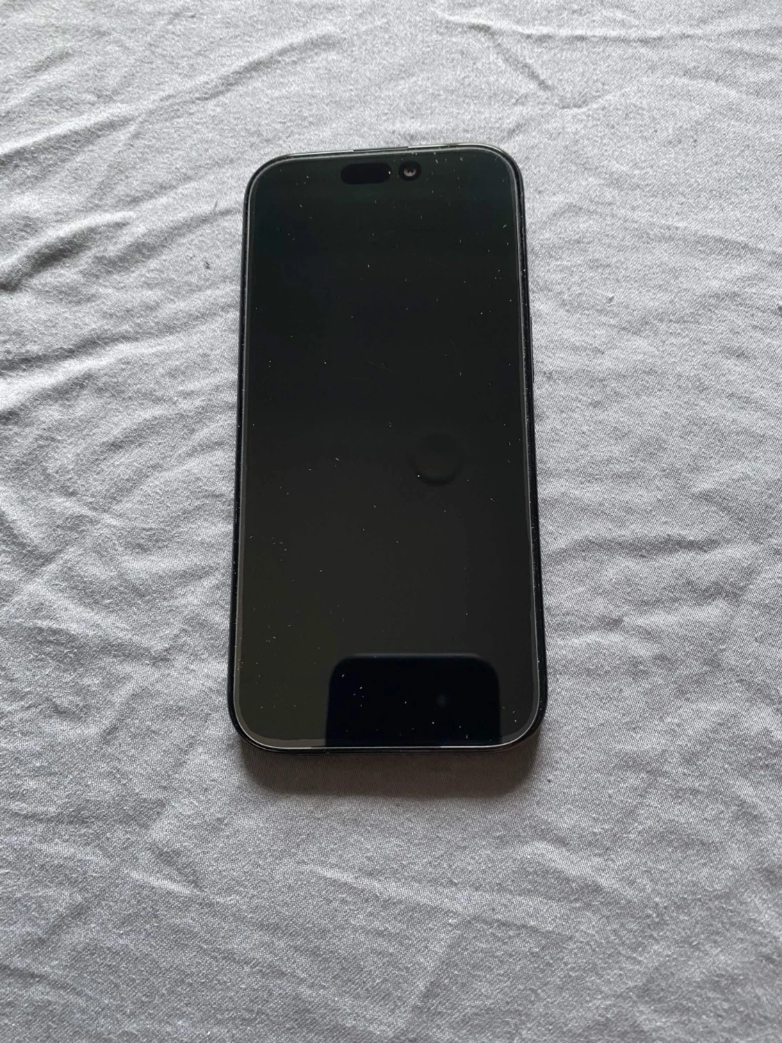 iPhone 16 Pro - 1