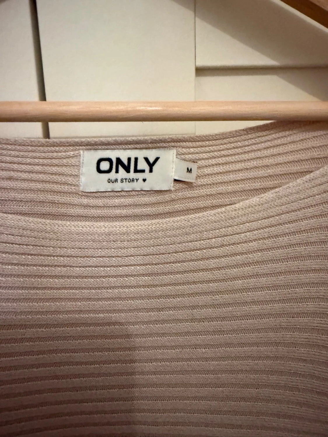 Beige ribbstickad tröja från ONLY - 3