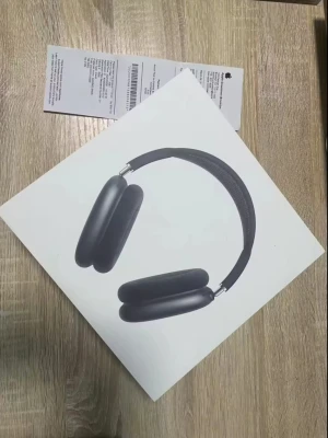 Apple AirPods Max Svart med kvitto  - oöppnad fick den på min födelsedag kvitto finns fick den från UK.vi kan diskutera lite om priset 