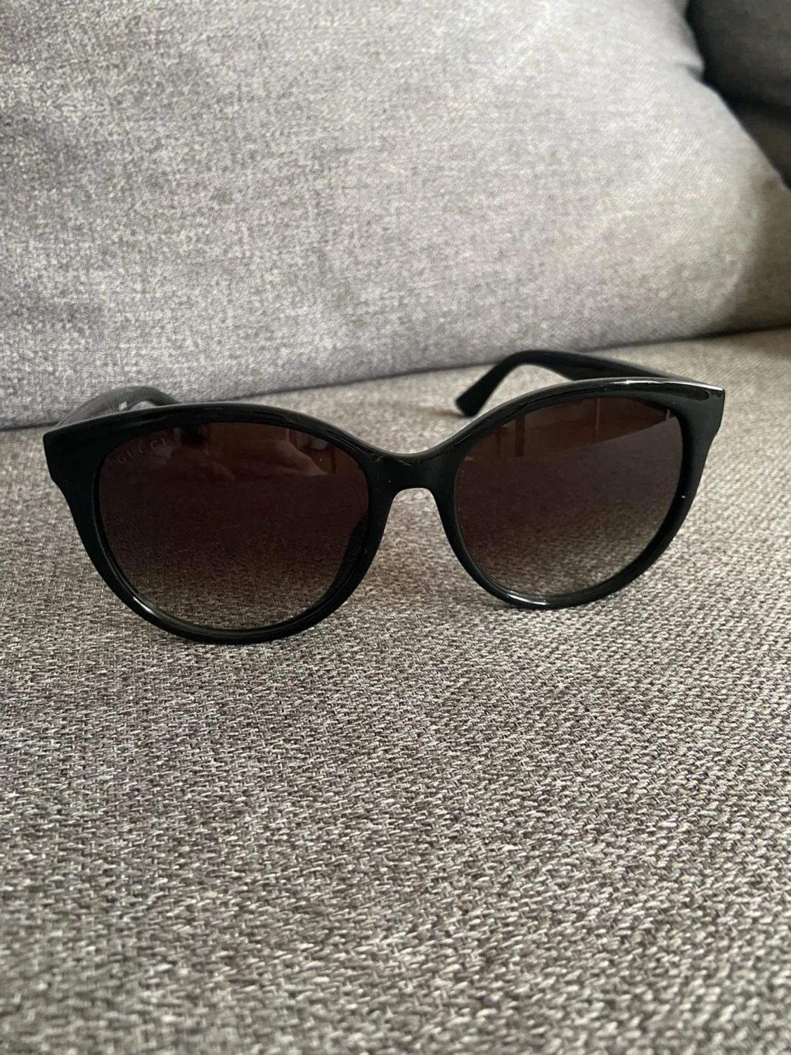 Svarta solglasögon från Gucci GG0091S - 1