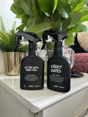 Lush Body Spray  - Let The Good Times Roll & Sticky Dates. Helt nya oanvända. 