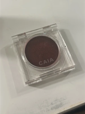 Caia kräm blush . Lady plum  - Använt fåtal gånger. Krämig glowig blush 