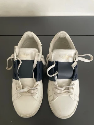 Valentino Garavani skor - säljer💕💕