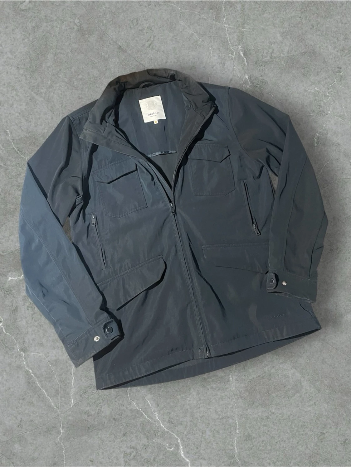 Mörkblå vindjacka från Elvine | L