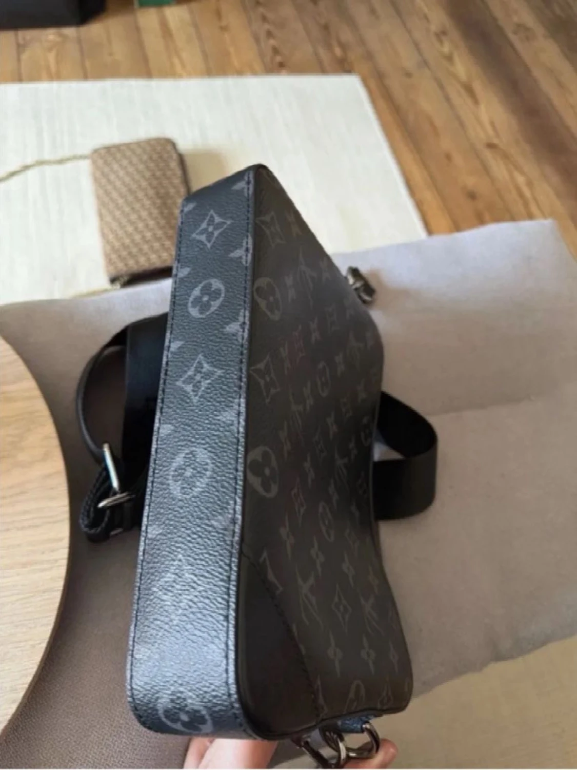  axelväska monogram svart - 4