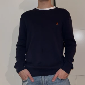 Ralph Lauren tröja  - Den är i bra skick, inte använd så mycket. Säljer då den börjar bli för liten för mig. Hör av er för frågor!