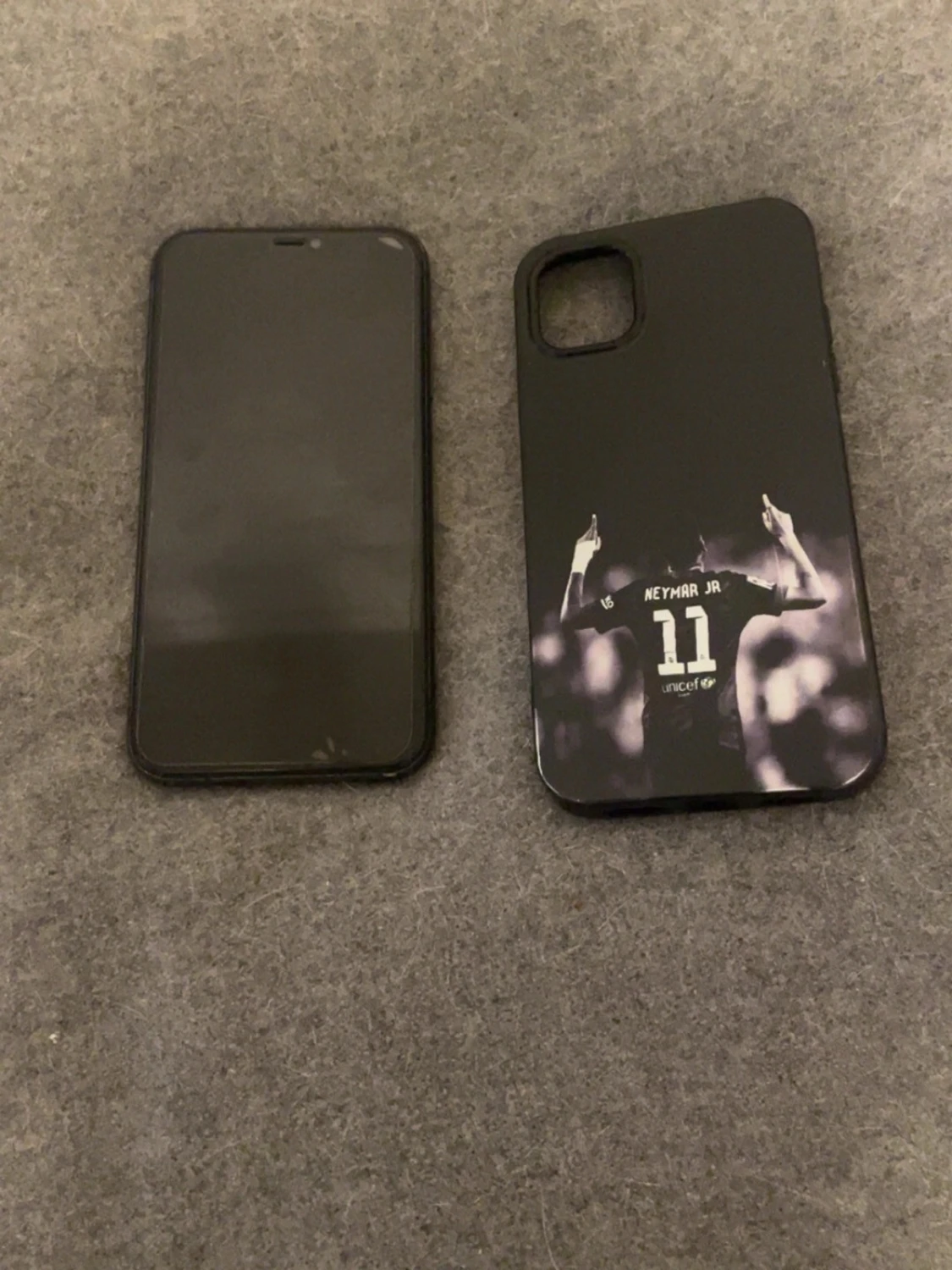 Svart iPhone 11 - 5