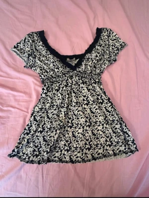 Blommig babydoll topp  - Blommig babydoll topp 