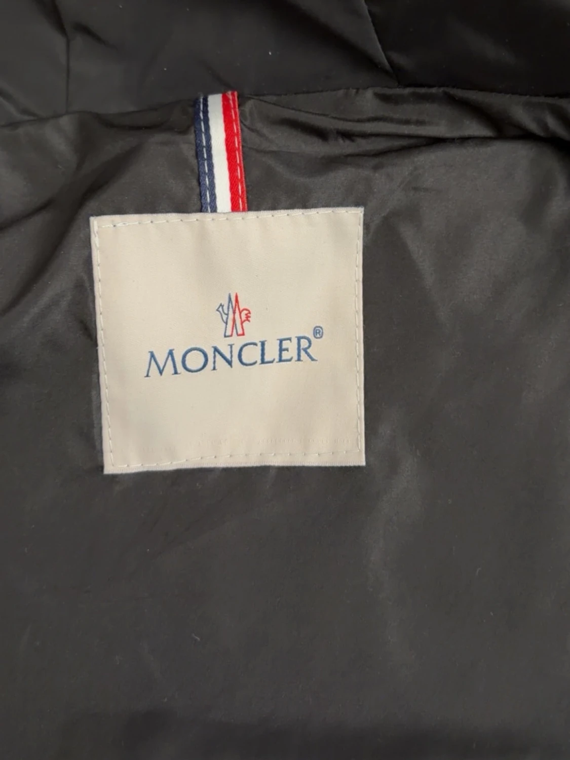 Svart vindjacka från Moncler - 3