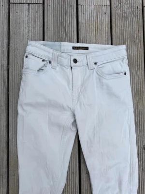 Nudie jeans - Nudie jeans - Modell: skinny lin  - Storlek: W28/L32  - skick: 9/10 - Nypris runt 2000kr