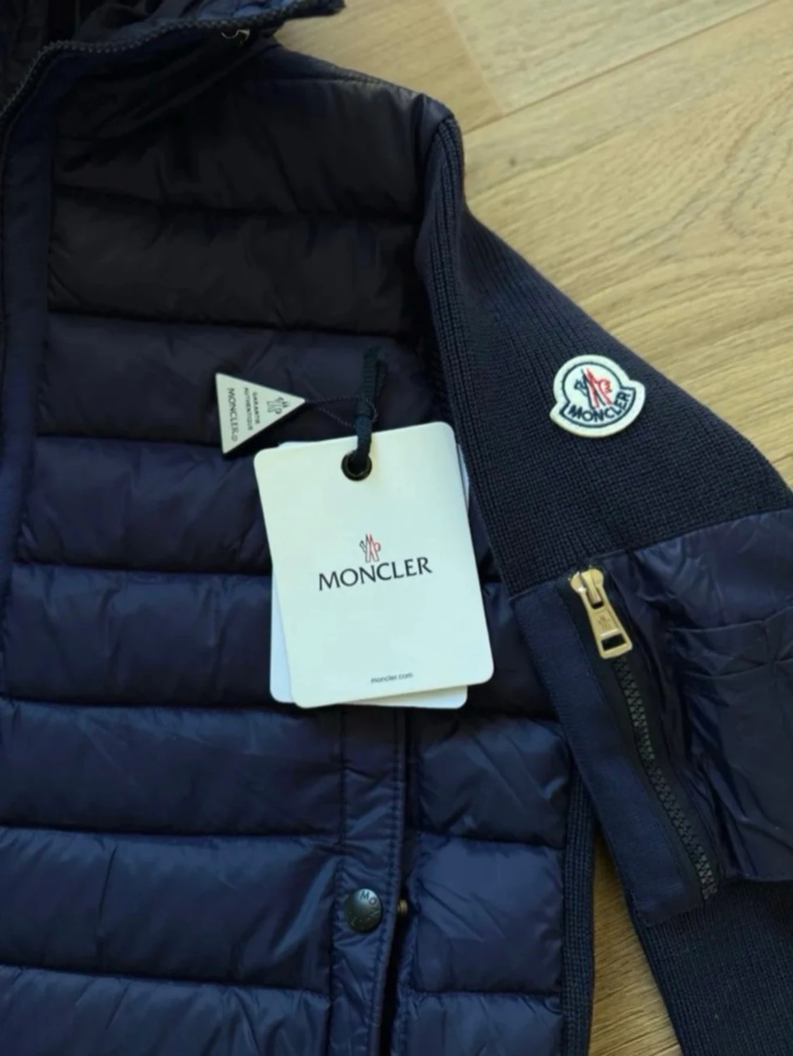 Mörkblå pufferjacka från Moncler - 2