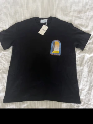 Casablanca t-shirt - Helt ny och oanvänd casablanca säljes. Storlek M men passar S