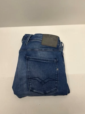 Replay jeans - Säljer nu dessa snygga Replay jeans. Skriv vid frågor eller pris.