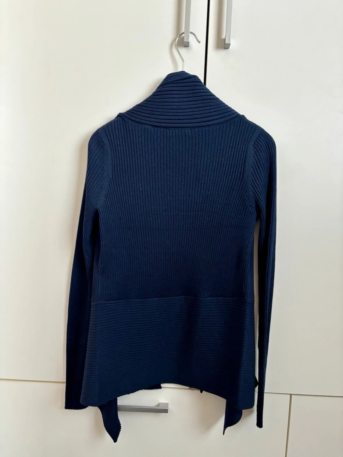 Mörkblå ribbad kofta från Esprit - 1