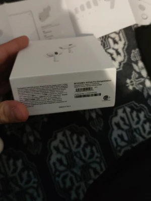 AirPods Pro 2 (2022) - Säljer min AirPods Pro 2 (2022) som är använd några gånger