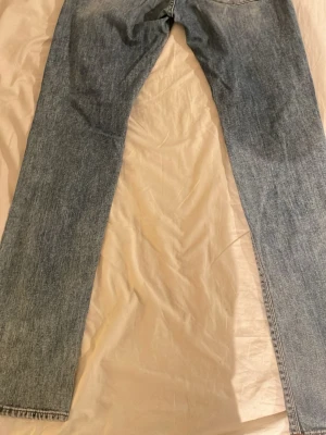 J. lindeberg jeans - Ett par j.lindeberg jeans, använda bara ett par gånger, storlek mid rise, skinny fit