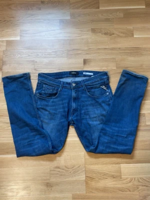Replay jeans - Säljer dessa replay jeans i väldigt bra skick, storlek 32/30