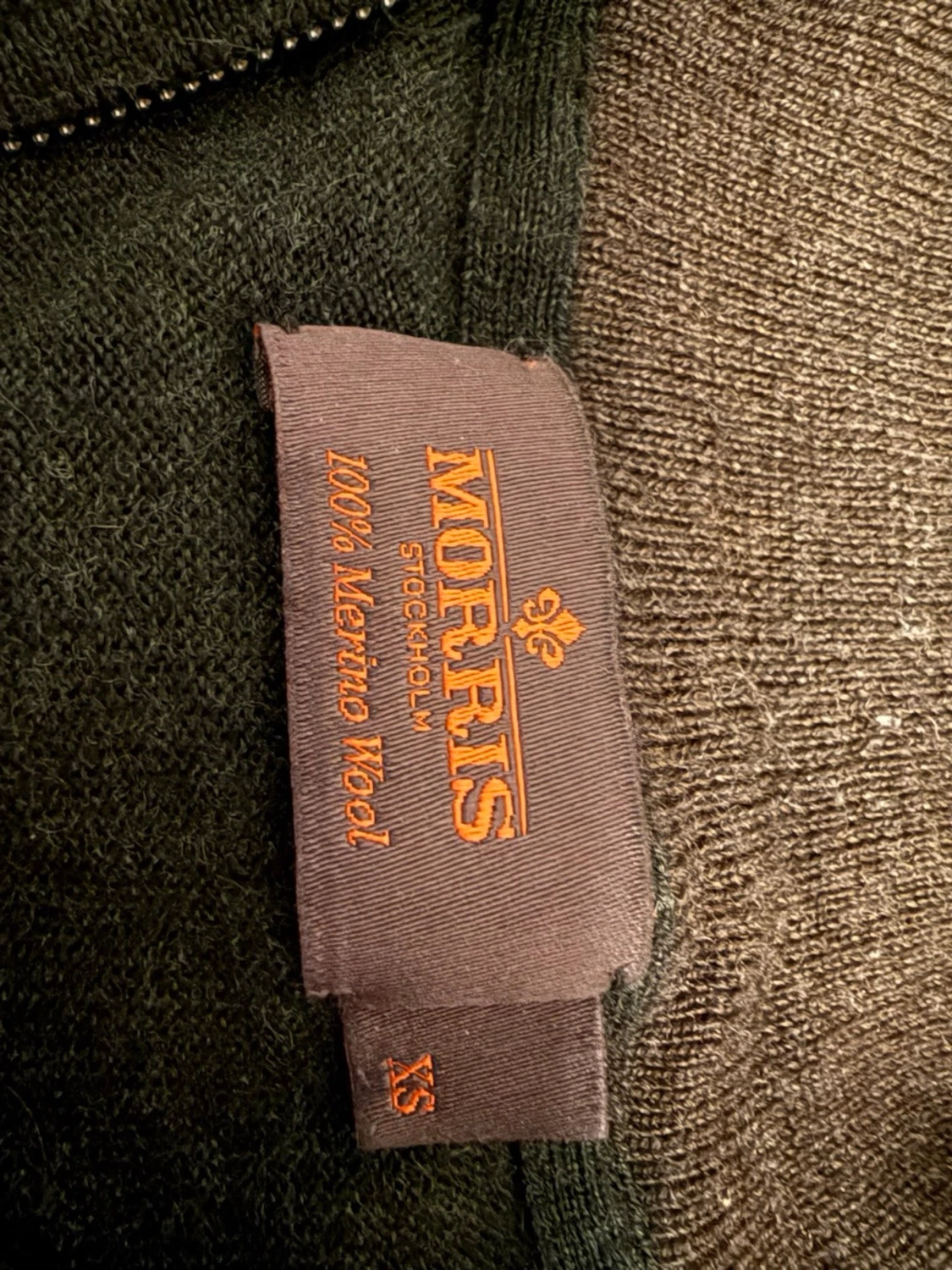 Mörkgrå stickad tröja med halvzip från Morris - 3