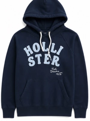 Hollister hoodie S - med broderad text. Tröjan är i storlek S. Tröjan har inga defekter - inga fläckar - inga hål - ingen dålig lukt ( kommer från djur och rökfritt hem🚭🐾) Tröjan är nyskick, då den knappt är använd✨🌟  Gåvor medföljer vid köp utan bud🎁💝  Tveka inte att ställa frågor vid minsta funderingar. Kom privat via mer bilder 