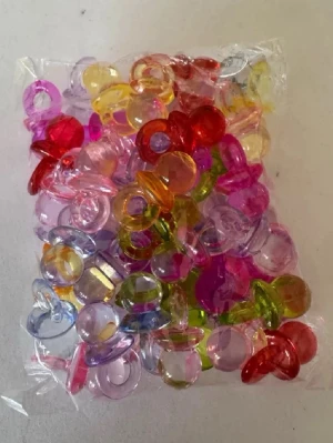 Nappar berlocker - Färgglada nappar till smyckestillverkning . Annons avser 30st