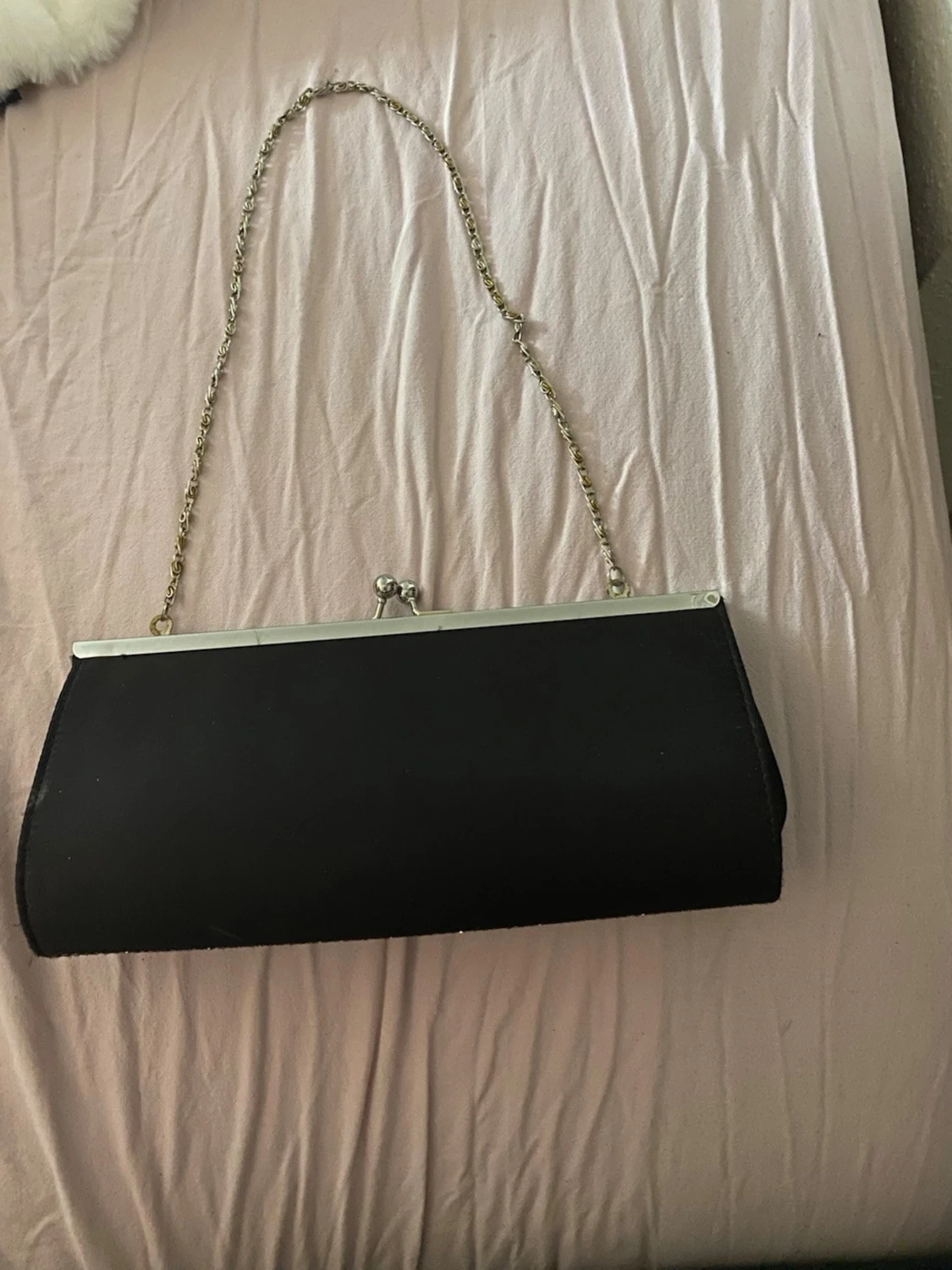 Glittrig silver kuvertväska med kedja - 1