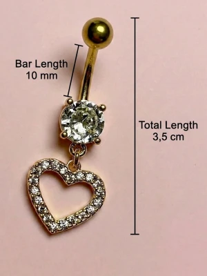 ✨ NY! Högkvalitativ navelpiercing med hänge (Kirurgiskt stål 316L)  - ✨ NYTT oanvänt smycke i kirurgiskt stål! 🌸 Hållbart & Rostfritt: Slitstarkt 316L-stål som inte oxiderar eller rostar av fukt. 🌸 Säkert: Industristandard, skonsamt för läkta piercingar.  🛍️ 30 % BUNDLE-RABATT! Köp fler artiklar från min shop och få 30 % på allt! ✨ 📦 Frakt: Endast spårbart via Plick SafePay för vår trygghet.