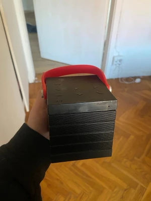 högtalare - högtalare