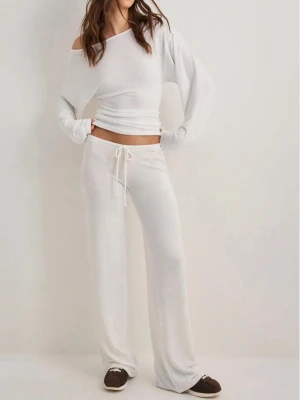 Nelly chill pants  - Inprincip helt oanvända mjukisbyxor från Nelly. Superfint skick 🤗 Nypris 349kr 