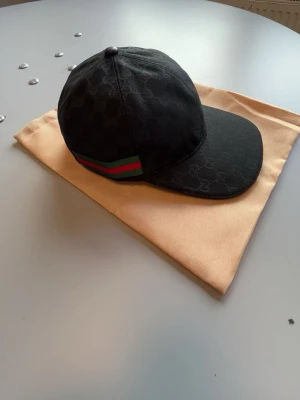 Gg keps  - Helt ny och är oanvänd och inga skador. Den kommer med den dustbagen som finns i bilderna och kan skicka mer bilder om det behövs. Skickas samma dag vid köp och priset kan diskuteras.