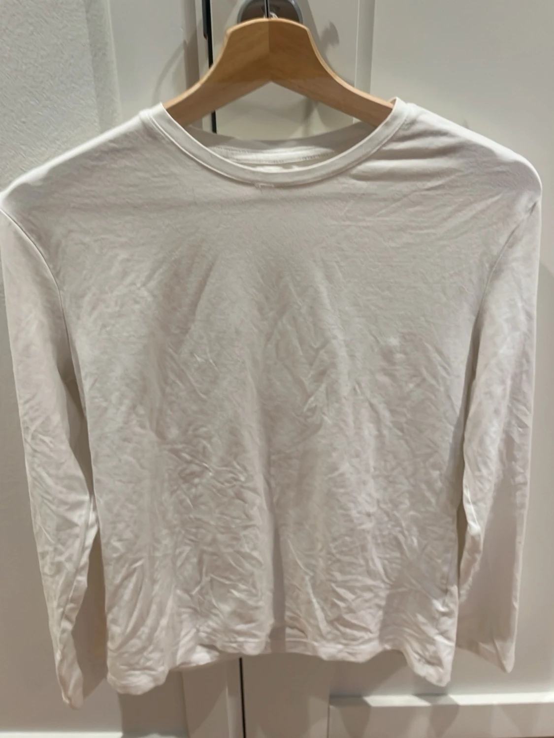 Vit långärmad basic tröja