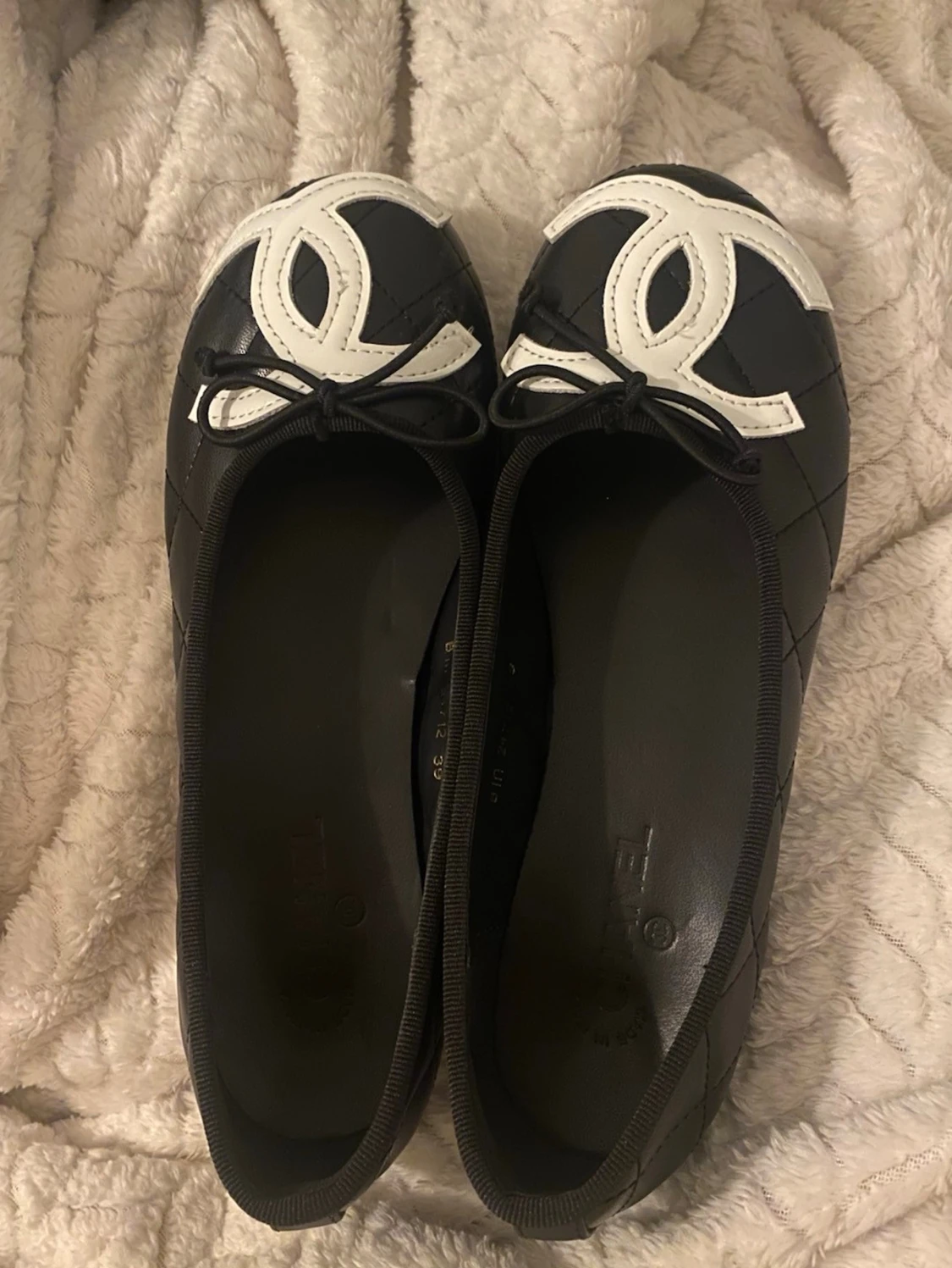 Svarta ballerinaskor från Chanel - 2
