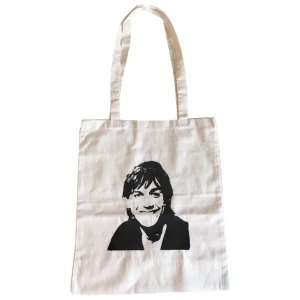 Iggy Pop tygväska/ totebag/ tygkasse/ tygpåse, rock/ 60tal/ 70tal/ 60s/ 70s - Unik tygpåse i nyskick med handtryckt Iggy Pop tryck på! 100% bomull 