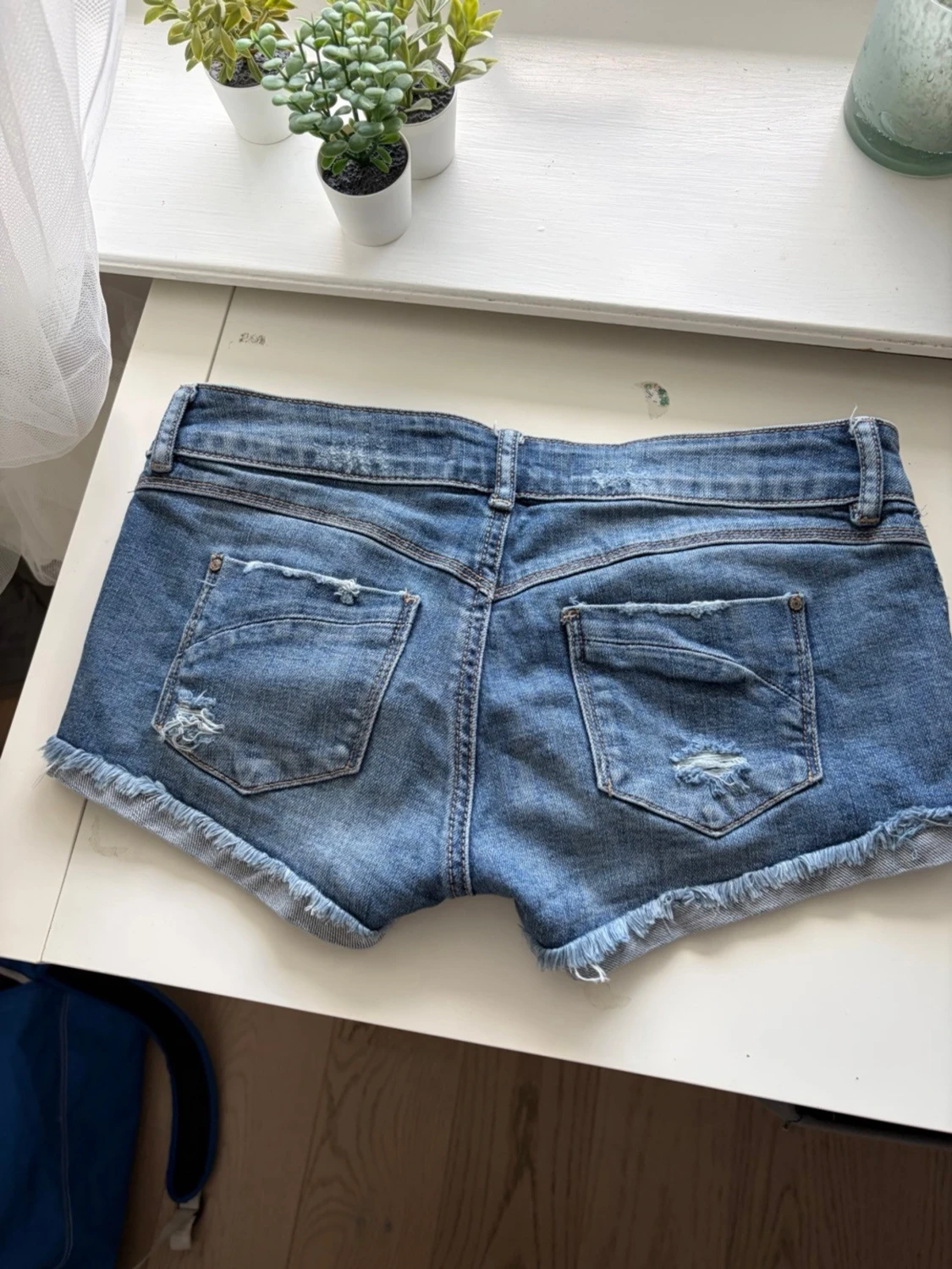 Lågmidjade jeansshorts  - 2