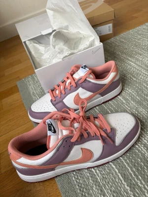 Nike Dunk By you stl46 - Helt nya och oanvända.  Kvitto finns