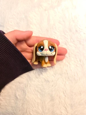 Littlest pet shop - Littlest pet shop hund i mycket fint skick. Följ gärna för att se mina andra annonser för bundle😊