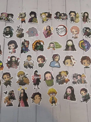 50st Demon Slayer Klistermärken  - Vattentåliga klistermärken som inte bleknar. Lätta att av, inga rester. (#13)