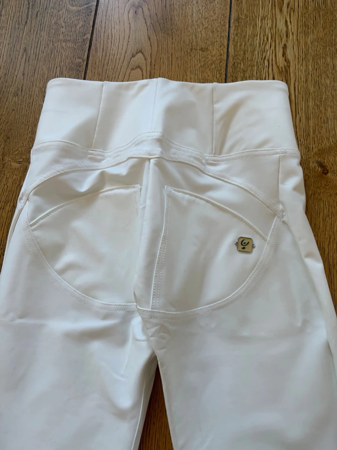 Freddy WR.UP byxor faux leather, high waist - 2