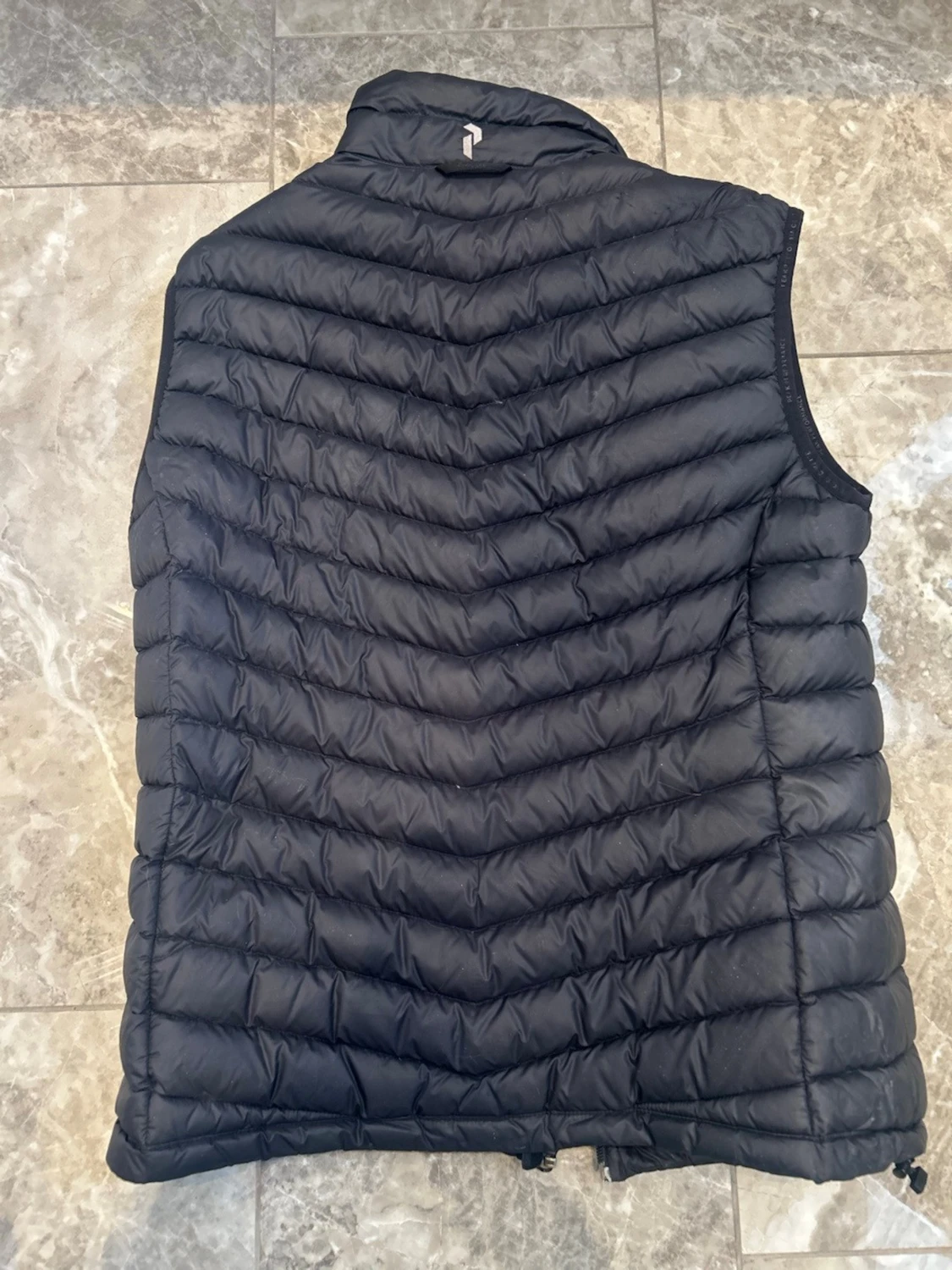 Peak Performance väst  - 1