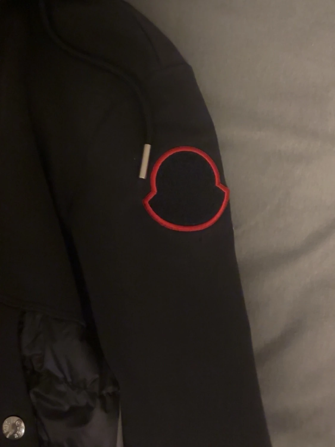 Svart Moncler kofta i bra skick  - 2