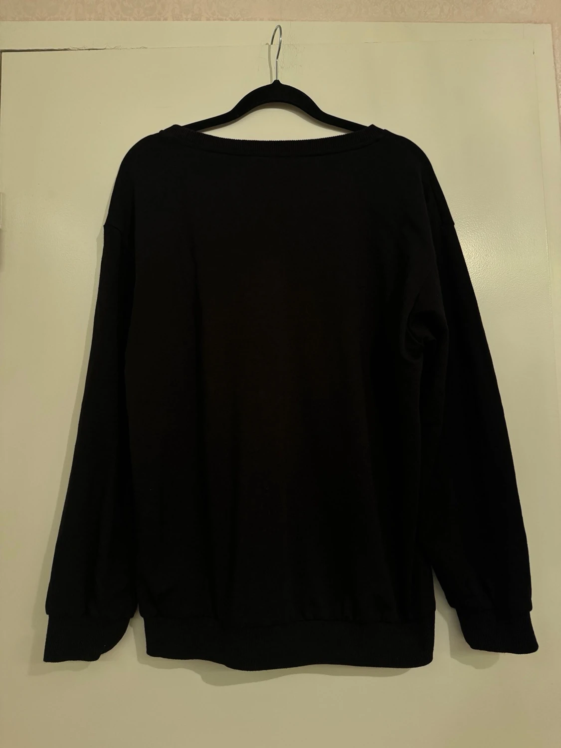 Svart sweatshirt med tryck - 2