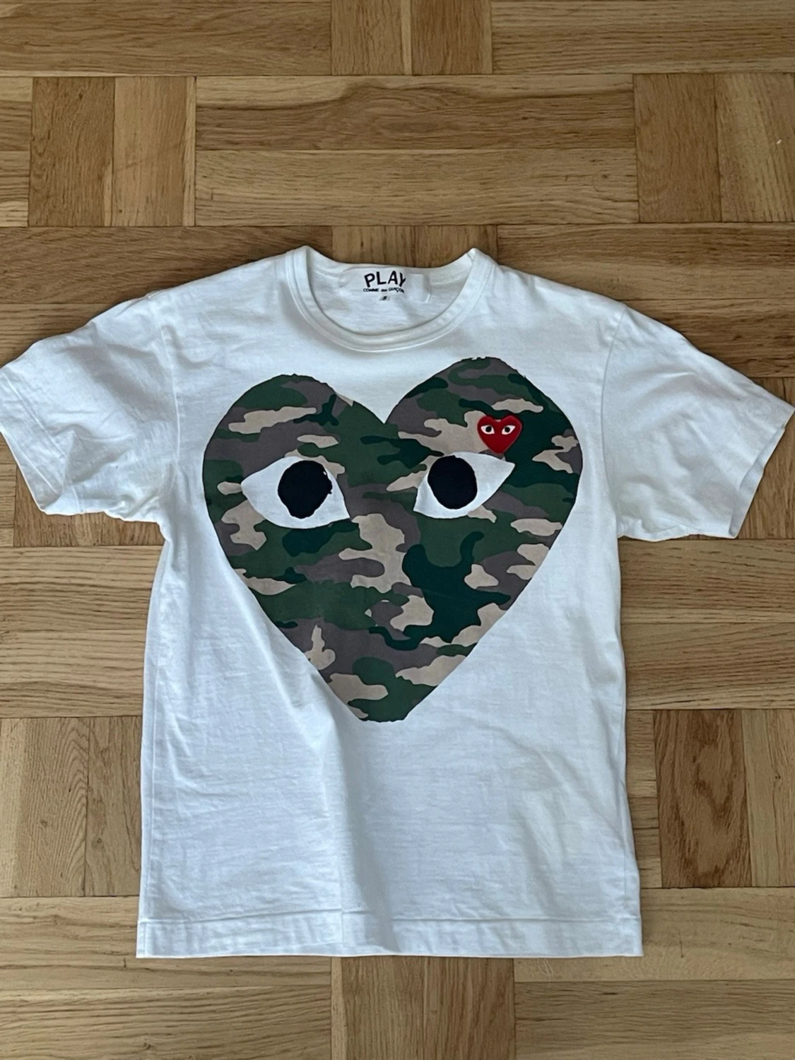 Vit Comme des Garçons PLAY t-shirt