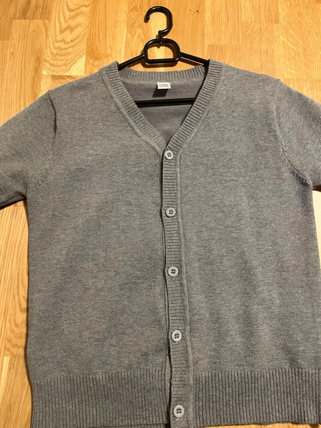 Grå basic kofta med knappar - 2