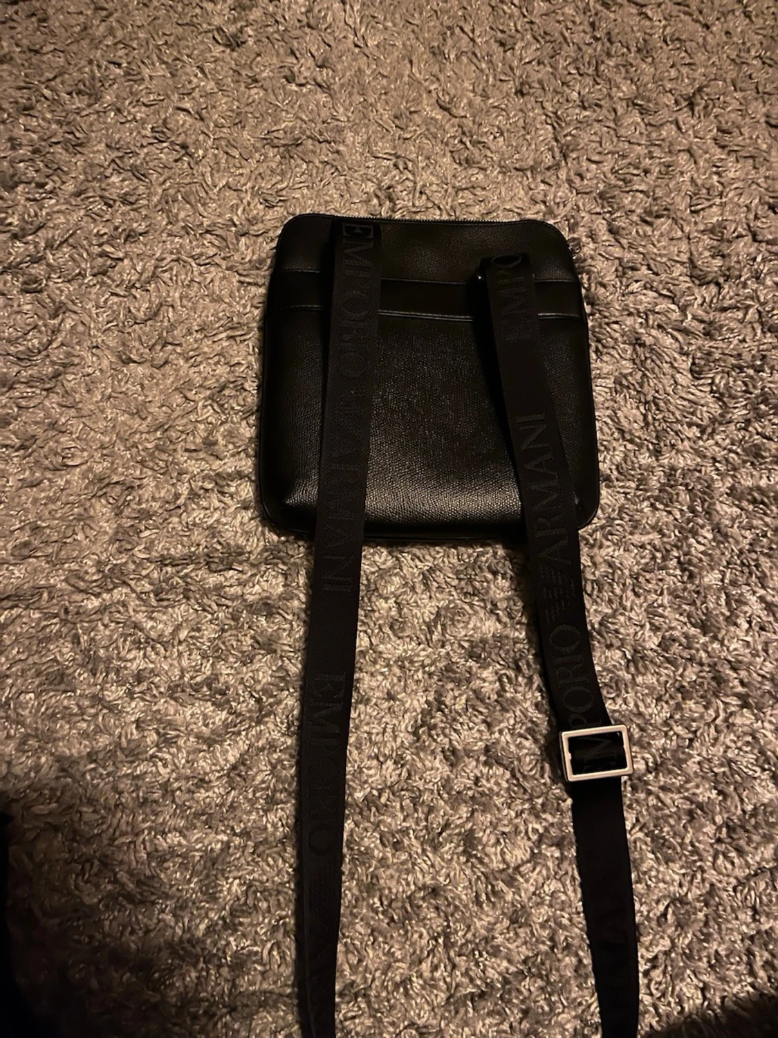 Svart axelväska från Emporio Armani - 4