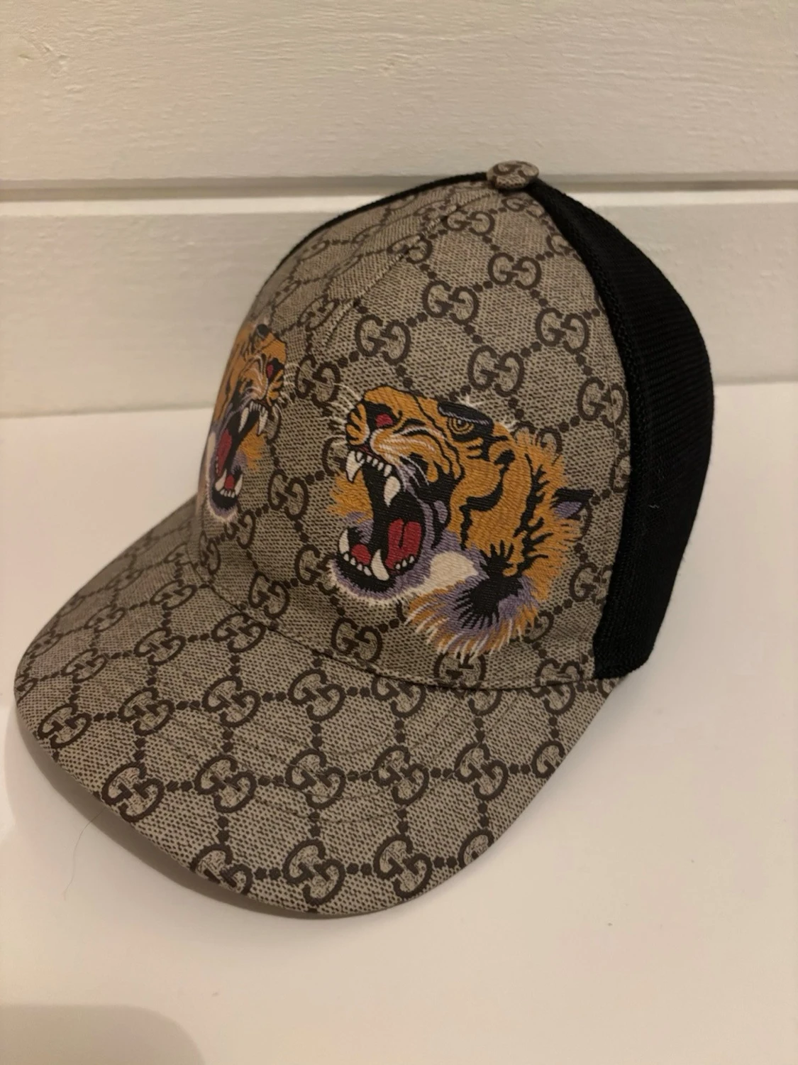 Gucci keps med tigertryck